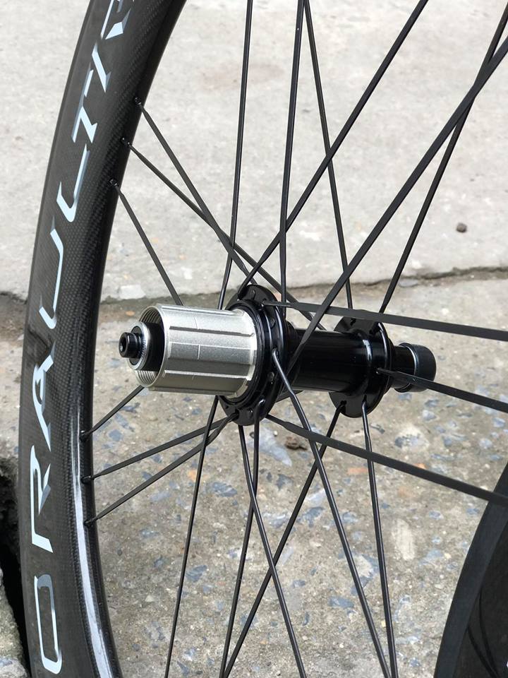 vành carbon xe đạp campagnolo 8cm