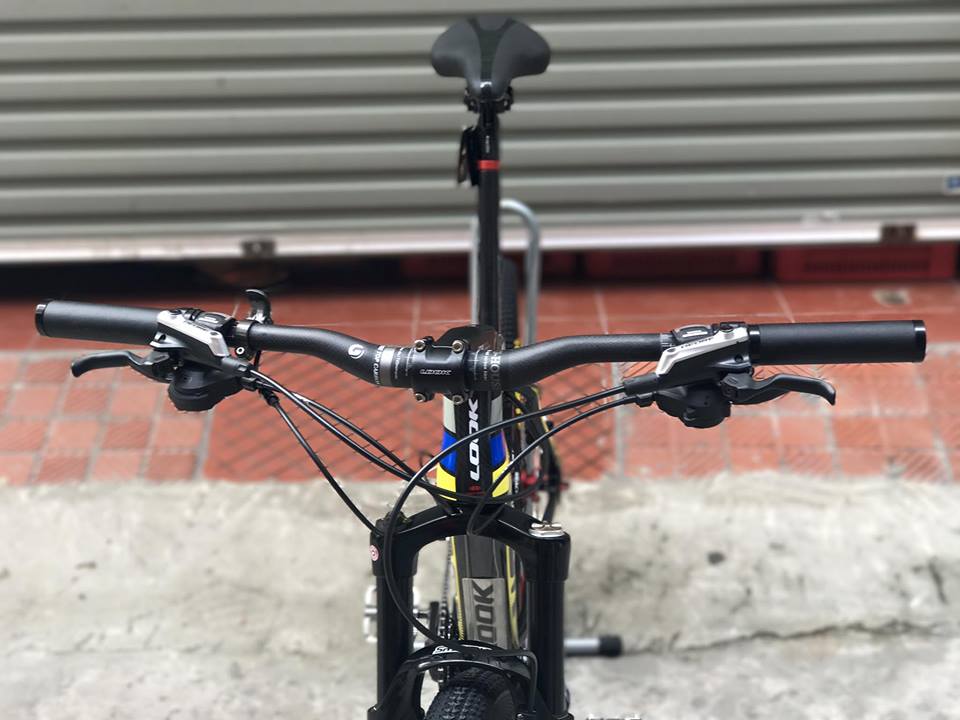 xe đạp dựng look 986 đen vàng